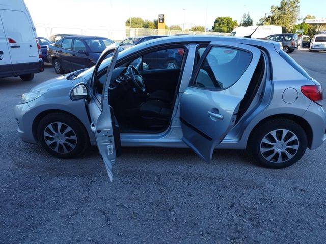 Peugeot 207 2011