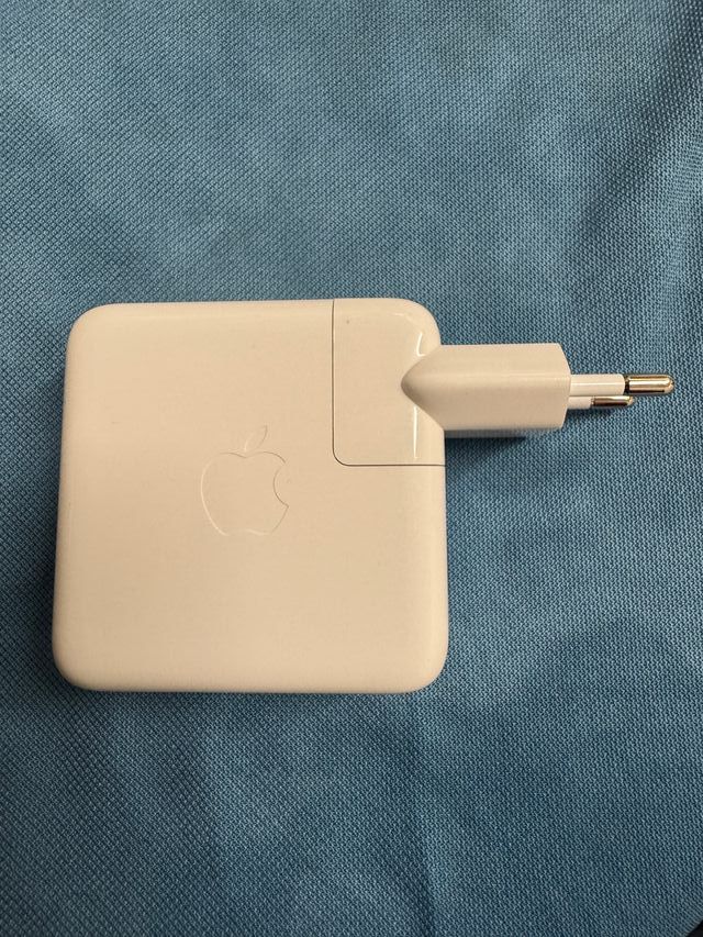 Cargador Apple MacBook 70w