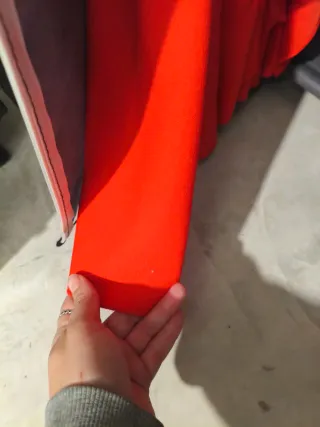 Vestido Fiesta Rojo Ted Baker London color Coral