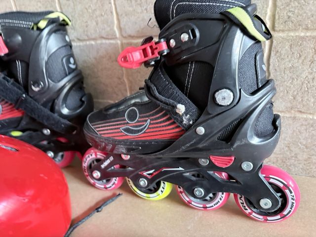 Patines Talla 35 + Casco + Protecciones + Bolsa