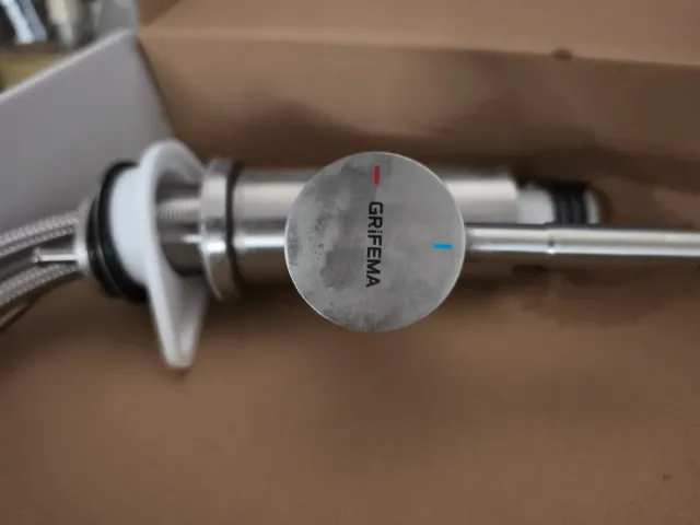 Miscelatore rubinetto cucina in metallo