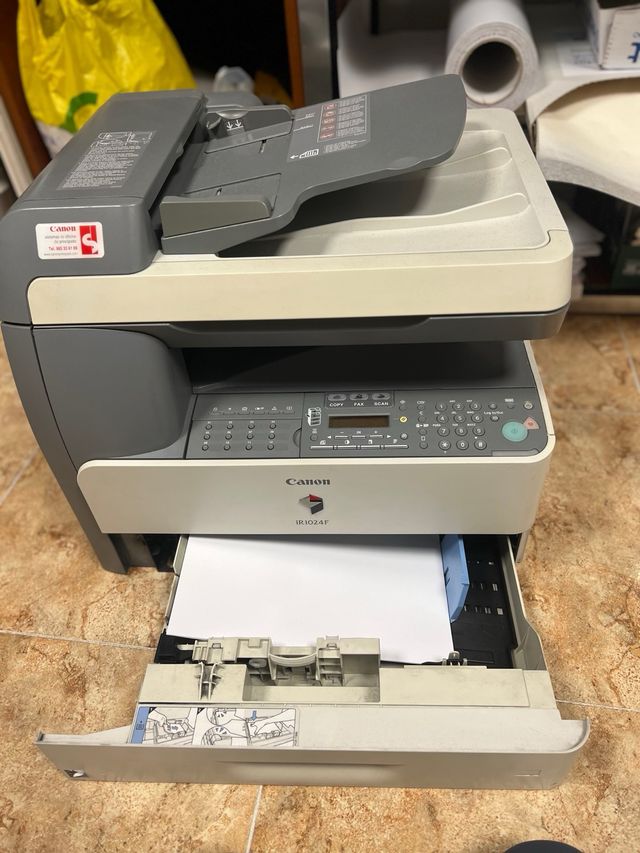 Impresora Canon iR1024F Multifunción
con 3 toner 