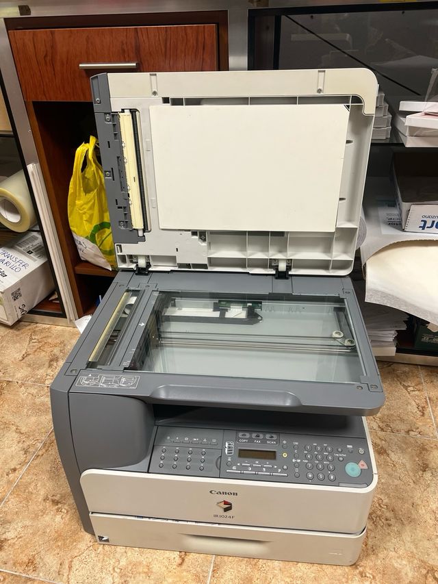Impresora Canon iR1024F Multifunción
con 3 toner 