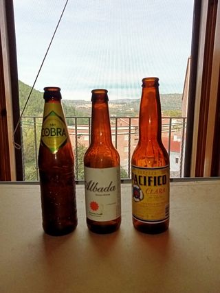 Lotto di 12 diverse bottiglie di birra