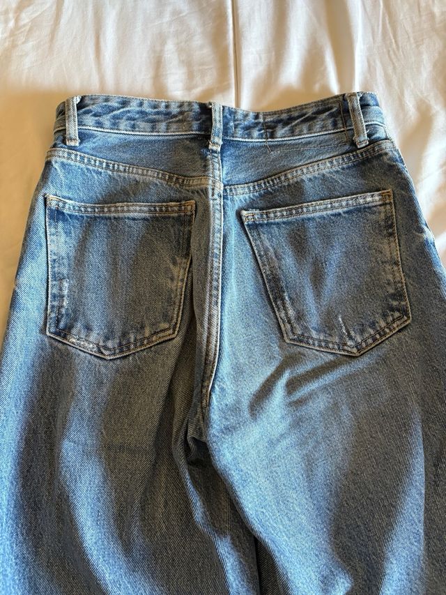 Vaqueros Zara rotos largos