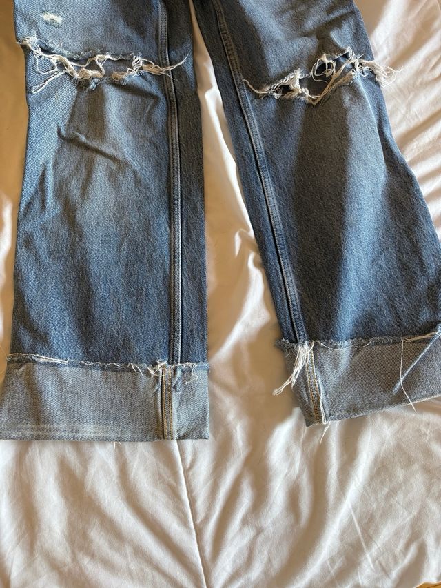Vaqueros Zara rotos largos