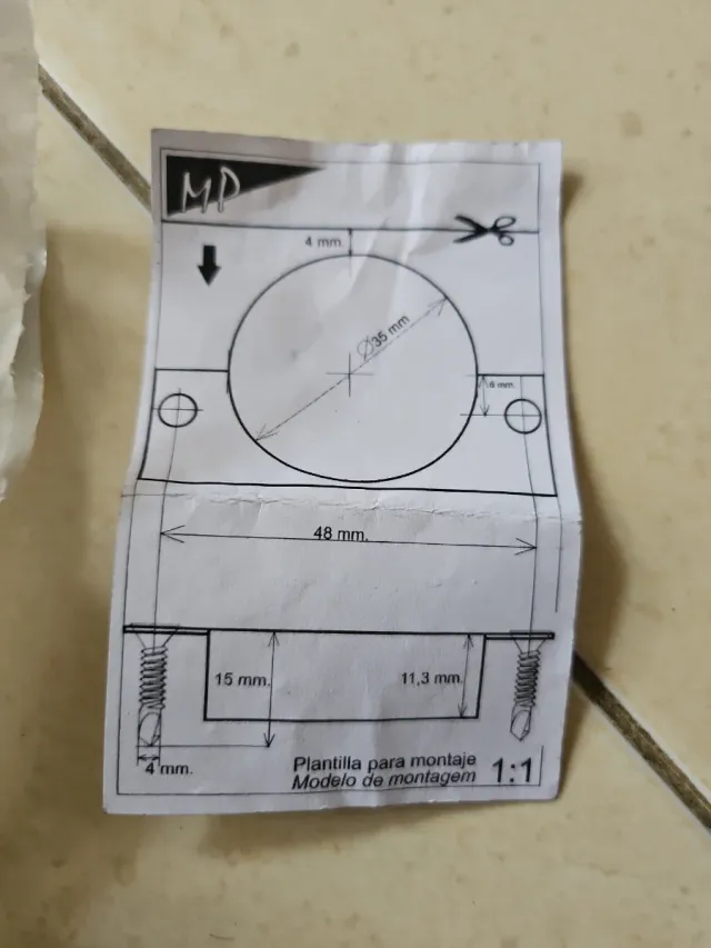 Bisagras para muebles