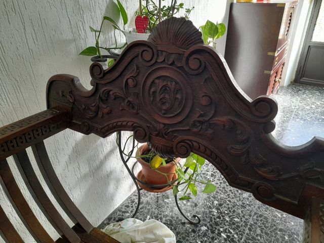 Sedia in legno Savonarola