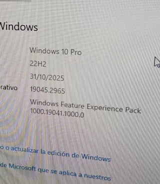 Intel NUC Mini PC Plata y Negro