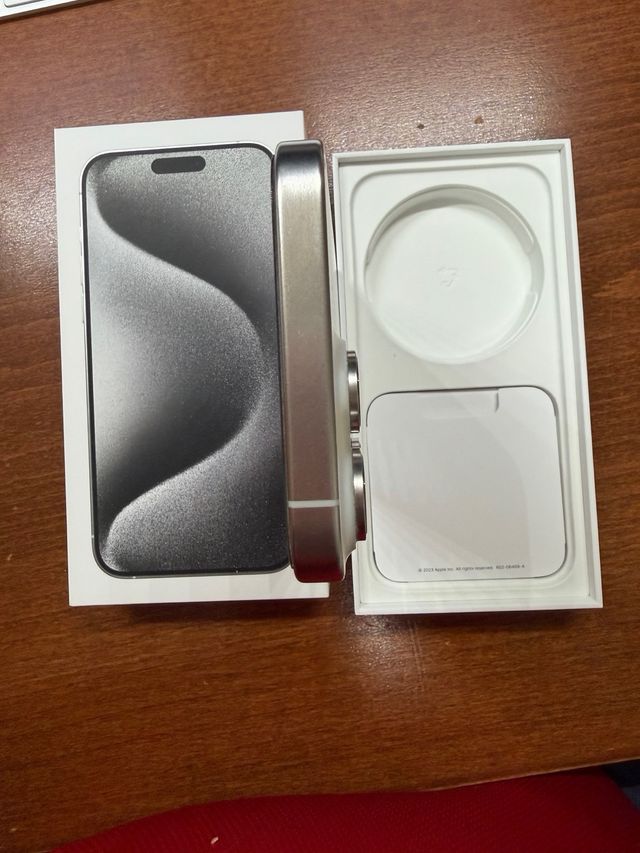 iPhone 15 Pro Max 256GB Blanco