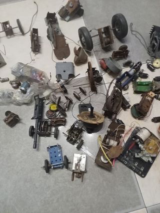 Prezzo di ricambi per giocattoli antichi da concordare