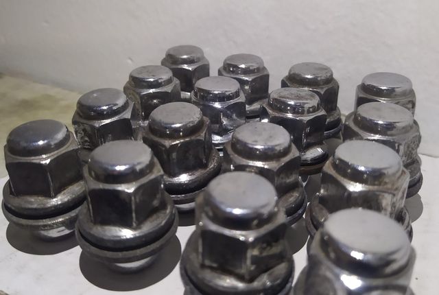 Tuerca aluminio de Collar Plana para Toyota