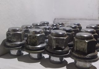 Tuerca aluminio de Collar Plana para Toyota