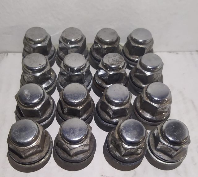 Tuerca aluminio de Collar Plana para Toyota