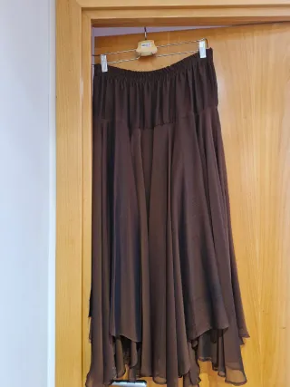 Falda midi/larga marrón