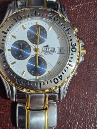 Reloj Lotus Cronógrafo Cuarzo Dorado y Plateado