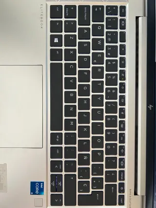 Portátil HP EliteBook 830 G8 Plata