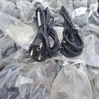 Lote 30 Cables Conexión PC/Pantallas VDE 2,5 Metro