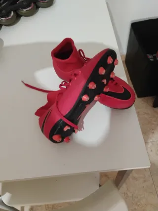 Botas de fútbol niño Nike Talla 33-34