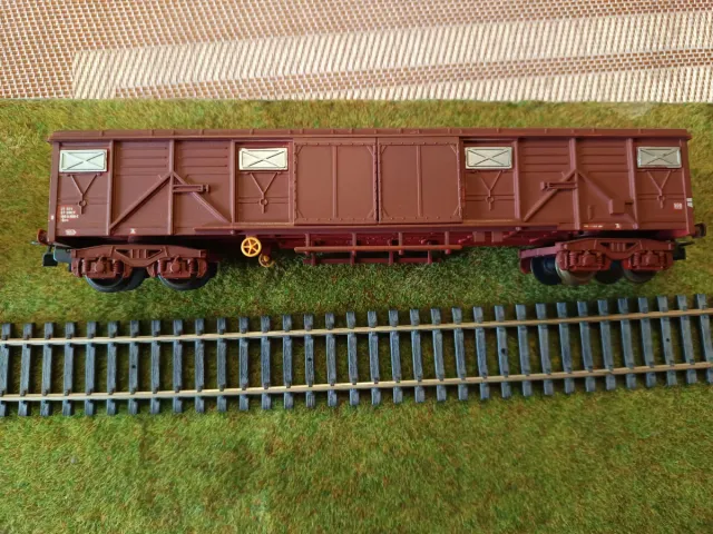 2 carri merci Ibertren H0 Brown