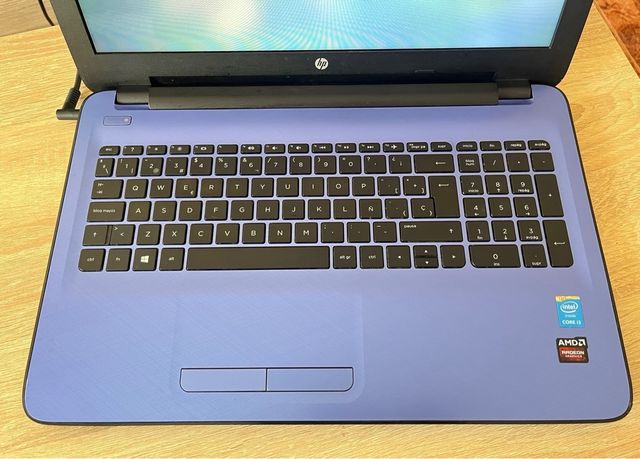 Portátil HP i3