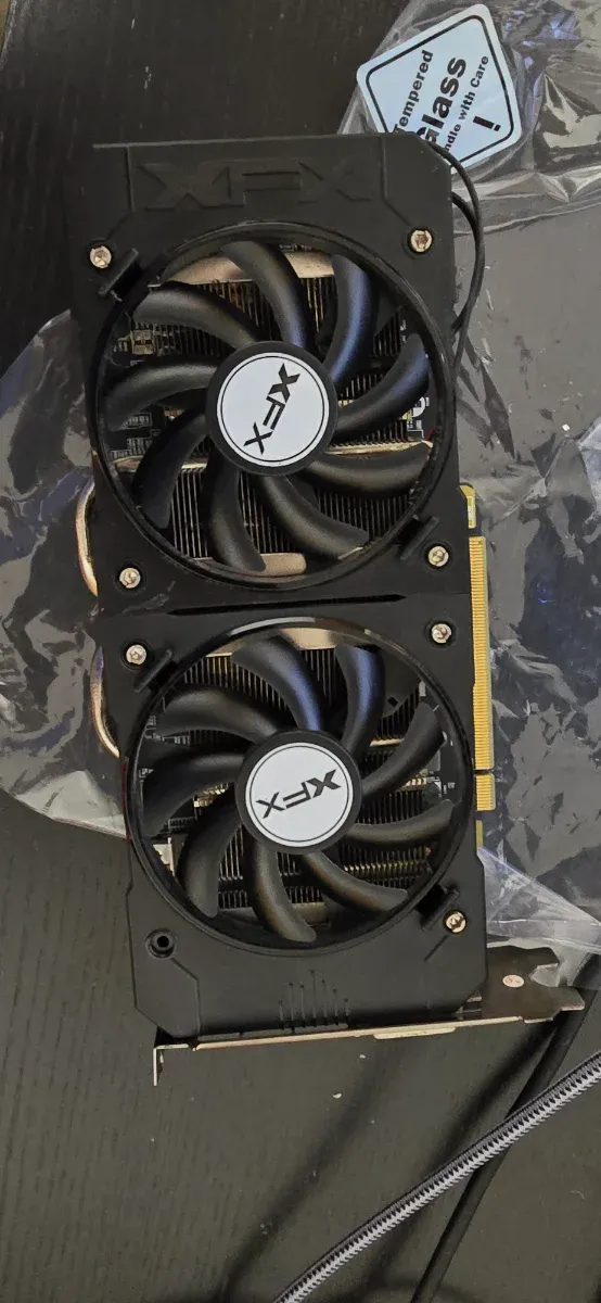 Tarjeta Gráfica AMD R9 370X 1050M 4GB