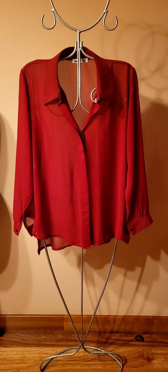 Blusa semitransparente 