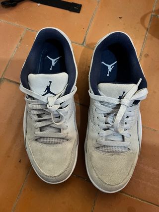 Scarpe Jordan grigie e blu
