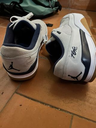 Scarpe Jordan grigie e blu