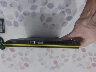 Acer Aspire E15 i5 4210U, 16GB, SSD 240