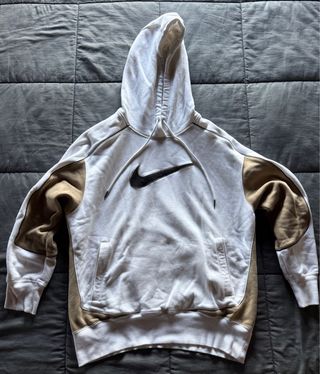Sudadera Nike con capucha