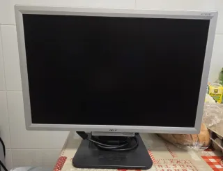 Ordenador Acer Aspire E360-NE62