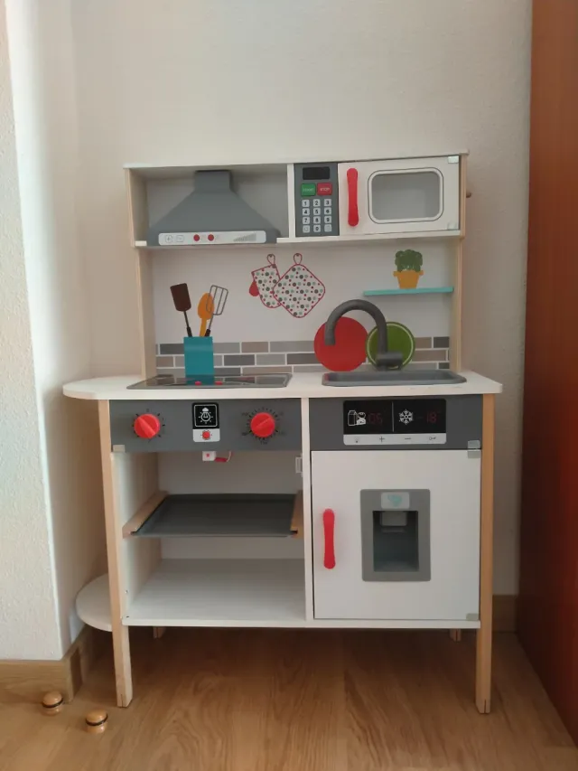 Cocinita de madera para niños