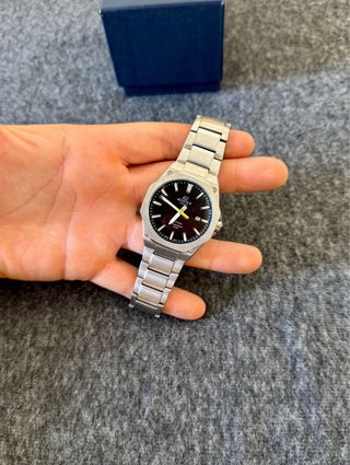 Reloj Casio Edifice Acero plateado y dial Negro