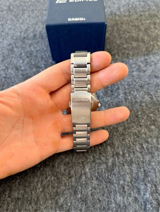 Reloj Casio Edifice Acero plateado y dial Negro