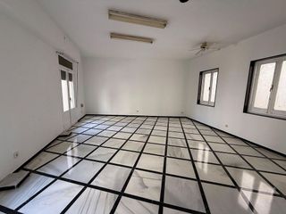 Oficina en alquiler en Zona Centro en Córdoba