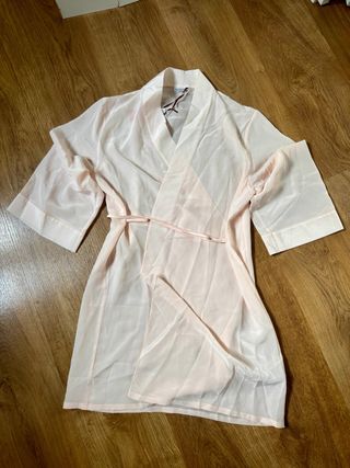 bata de seda Yamamay rosa