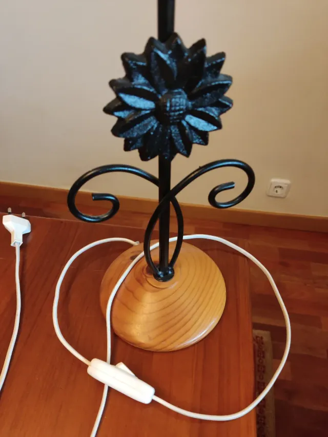 Lámpara de mesa girasol