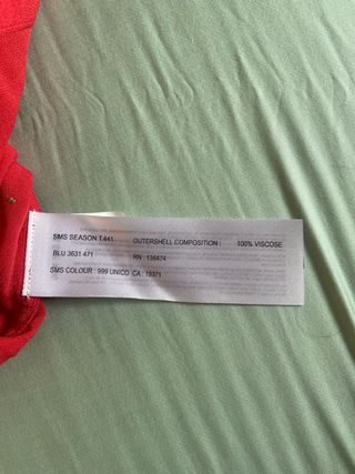 Blusa roja de fiesta