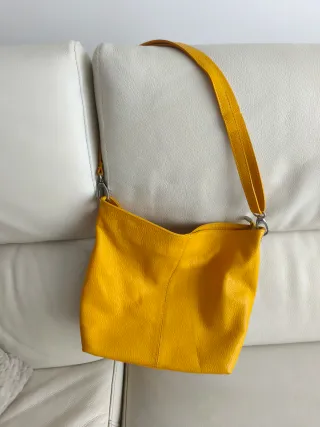 Bolso piel amarillo