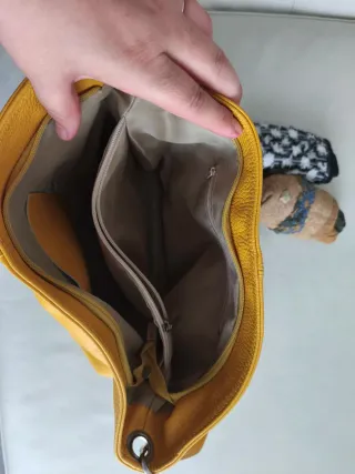 Bolso piel amarillo