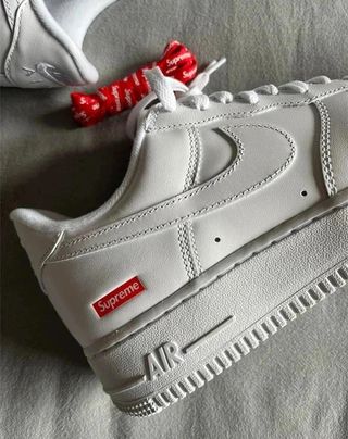 Nike A݉ir Force 1 Low Supreme White talla 39