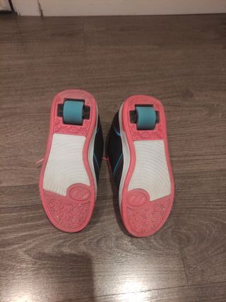 Zapatillas con ruedas Heelys. Talla 34