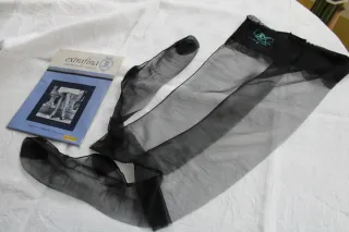 2 paia di collant neri con cuciture per reggicalze 