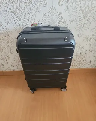 Maleta de viaje nueva 20kg 65x40x35 