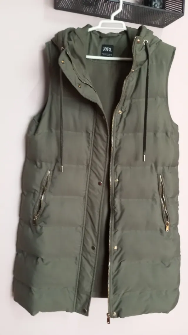 Chaleco acolchado Zara mujer verde oliva