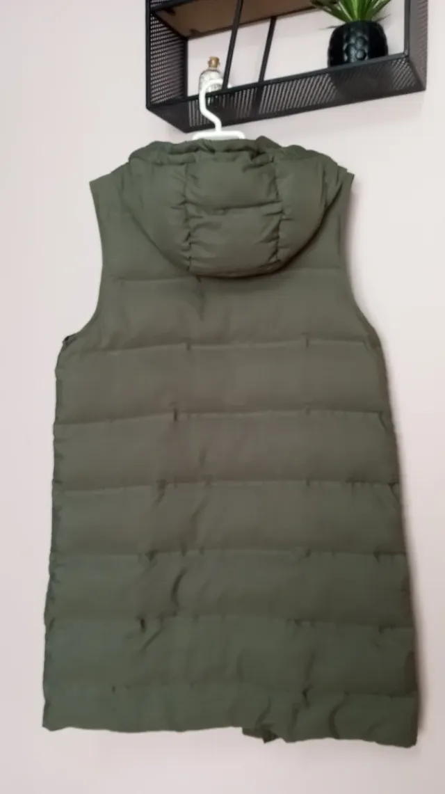 Chaleco acolchado Zara mujer verde oliva