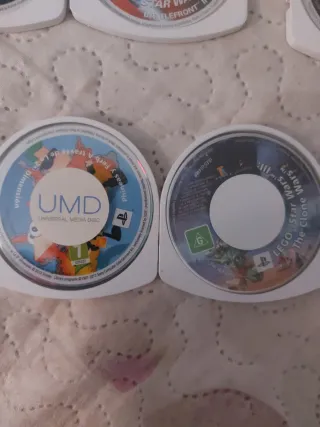 PSP Slim 2004 Negra + Cargador y 10 Juegos