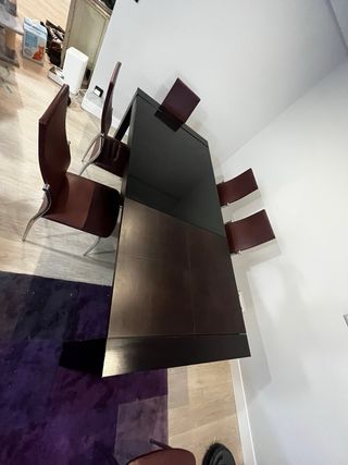 Mesa comedor extensible madera y cristal más silla