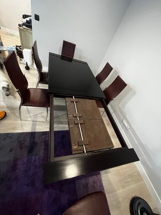 Mesa comedor extensible madera y cristal más silla